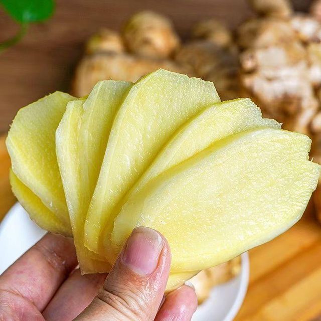 Top Grade Organic Ginger Form Whole Features Organic Delivery Form Bag Freshness Level Dried, Fresh - Image 4