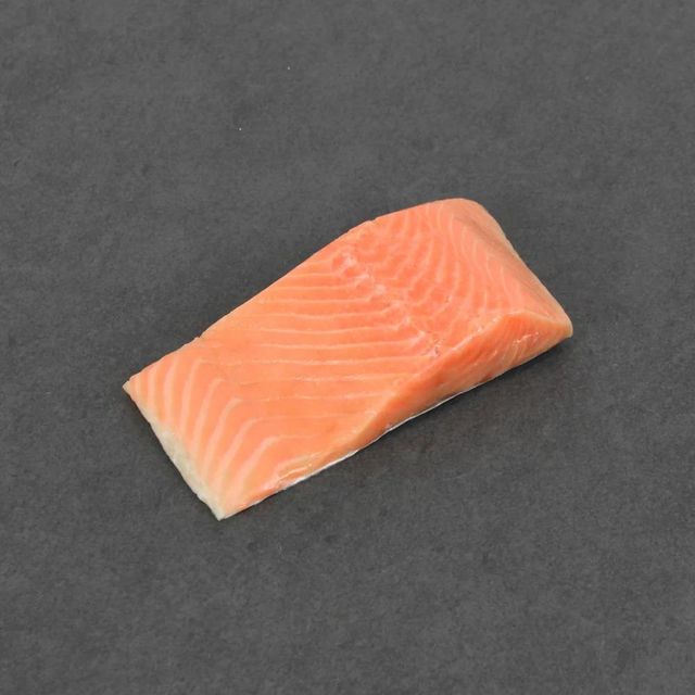 Fresh Salmon Fish Cuts Carefully Chilled Seafood Portions For Gourmet Dining Establishments And Food Preparation - Image 5