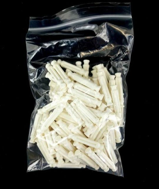 White Nylon Wall Plug, Size: 2inch(L) Color White Size 2inch(L) Material Nylon Packaging Type Packet Applications To Solid Masonry Walls To Ensure Fixings Are Secure And Firmly Anchored Into - Image 2