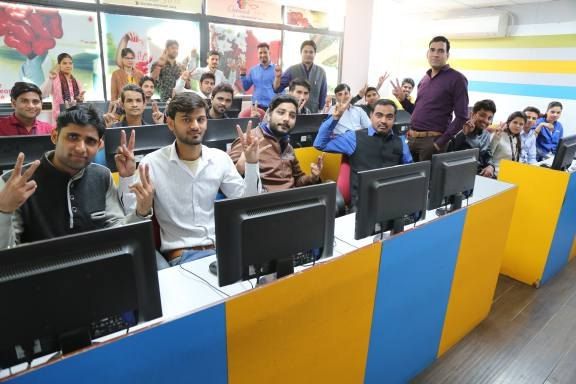 Outbound Call Centre Service Service Mode Online Location All Over India Shift Timings Day,Night Type of Process - Image 1