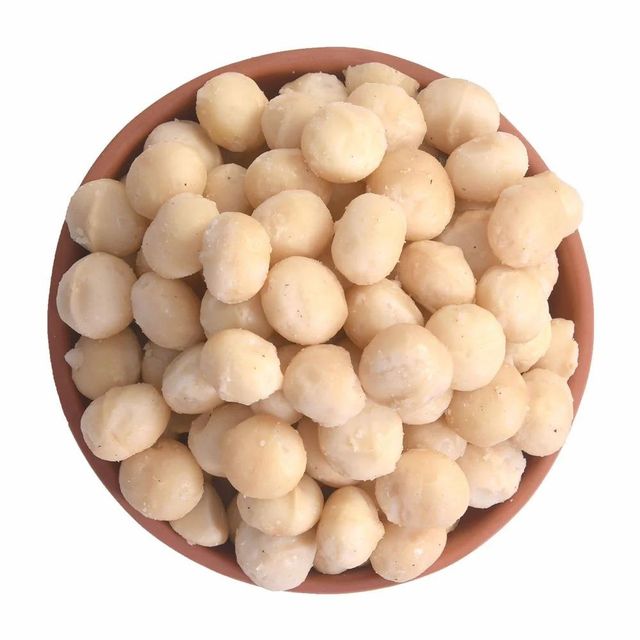 Fresh Macadamia Kernels With Creamy Taste Smooth Texture Ideal For Snacks Baking Confectionery Recipes - Image 4