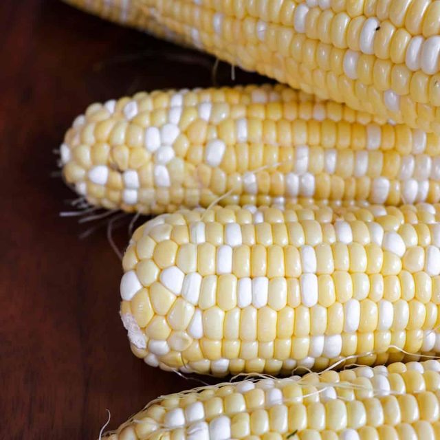 White Corn With 98% Purity For Agricultural Buyers Seeking Reliable Grain Quality And Bulk Availability - Image 4