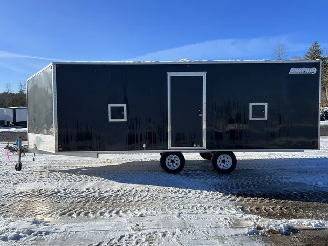 Enclosed Trailers 2008 Sno Pro 101×20 Aluminum 4-Place w/Interior Spare Mount, Mats & Guides - Image 3