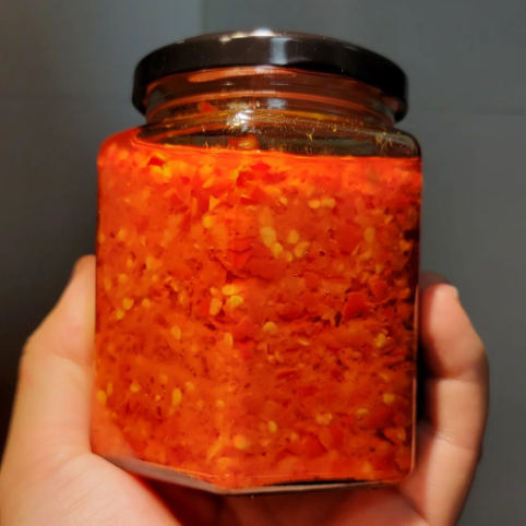 Chinese traditional flavor spicy garlic chili sauce, tomato chili sauce, and hot chili sauce - Image 4