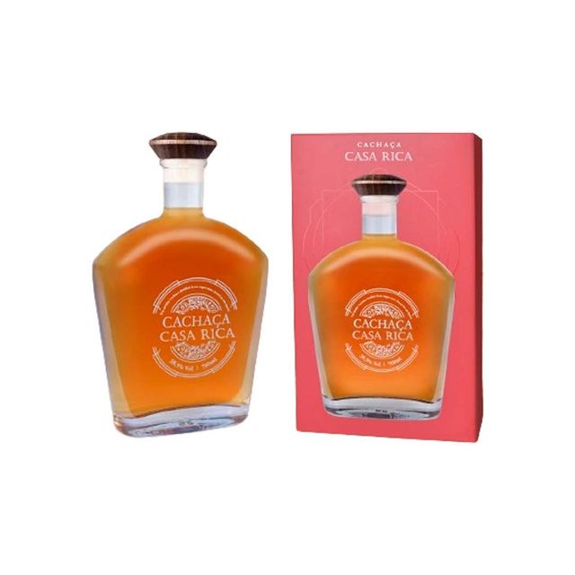 Premium Brazilian Cachaca - Brazilian Rum Set: 2x 50ml Araxa Aroma Brasil & 700ml Exclusive Bottle - Image 3