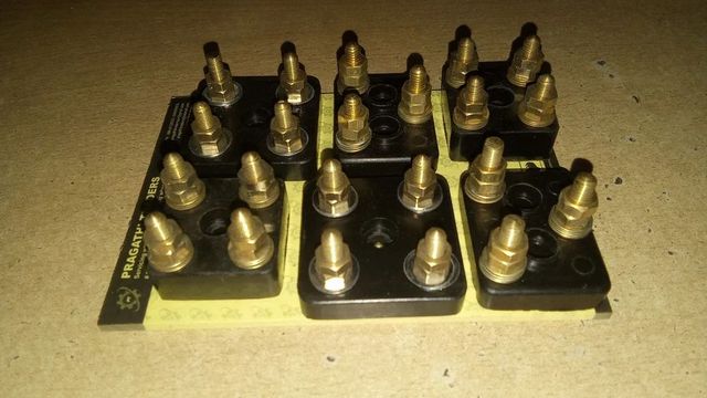 Pragathi Terminal Block Suitable For Single Phase Motors Color Black Brand Pragathi Part Number 1001/1002/1003/1004 Maximum Operating Temperature - Image 1
