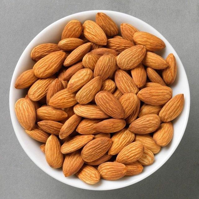New Raw Almond Kernels Original Flavor Nuts Large Flat Almonds Dried Food Snacks Wholesale Full Box Baking - Image 2