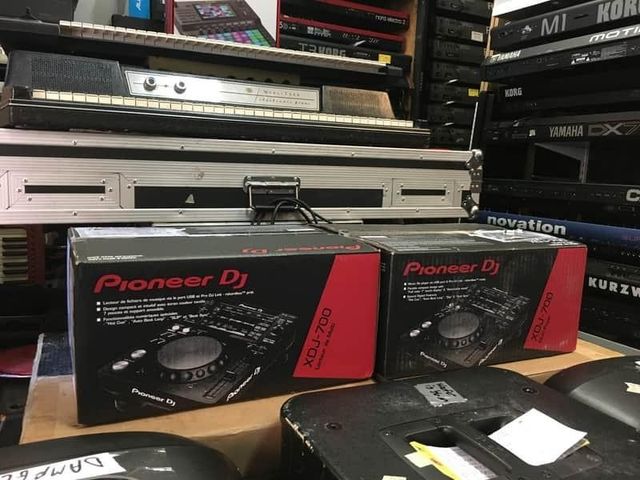 Pioneer XDJ-1000 MK2 DJ Multi Player IN BOX BRAND NEW - Image 1
