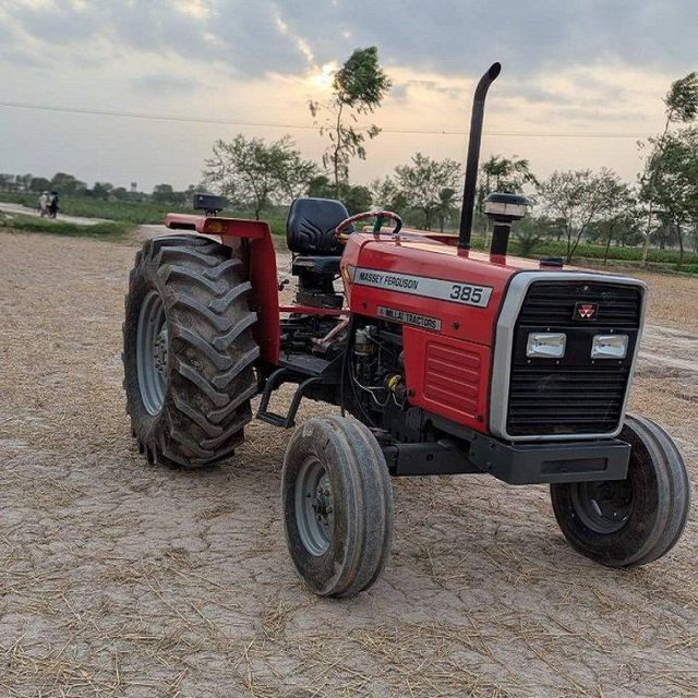 Cheap Massey Ferguson 385 4WD Agricultural Tractor 90HP for Diesel Engine Pump High Productivity - Image 3