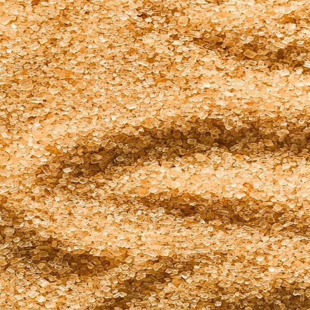 High Grade Raw Cane Sugar ICUMSA 600-1200 Consistent Quality Crystals for Global Food Production Needs - Image 3