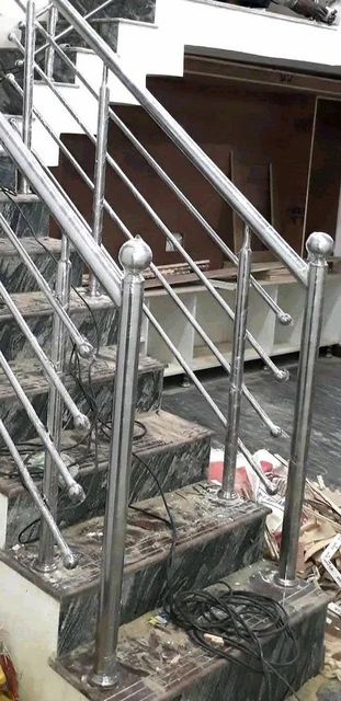 Silver Stainless Steel Round Stair Railing Modern No Color Silver Position Balcony Material Grade SS 304 Usage/Application - Image 1