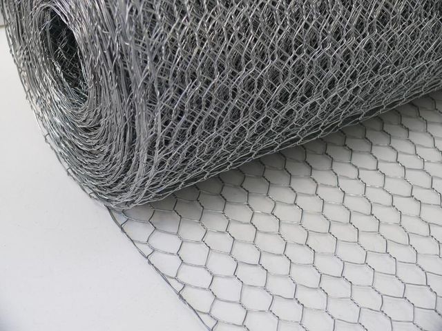 Galvanized Hexagonal Wire Mesh Chicken Mesh Rabbit Nettin Length > 100 m Surface Coated Ventilation Good Hole Size 1.2 Inch - Image 2