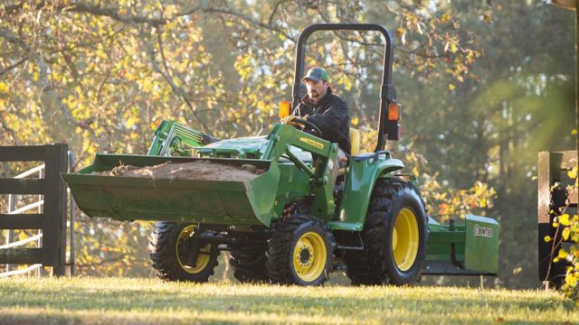 John Deere 45 Tractor Loader Available Now Buy Today Fast Delivery Premium Quality Ideal for Agriculture Construction - Image 3