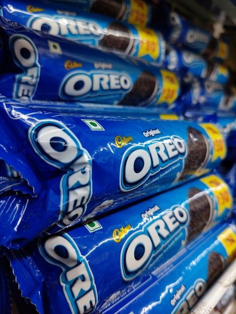 Buy Oreo Biscuits and Cookies Sweet Crispy Glucose Crackers with Cream and Chocolate Flavors Packed for Grocery Stores - Image 5