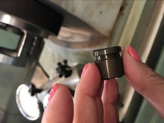Aeronautical Accessories CNC Internal Grinding Machine Tool - Image 3