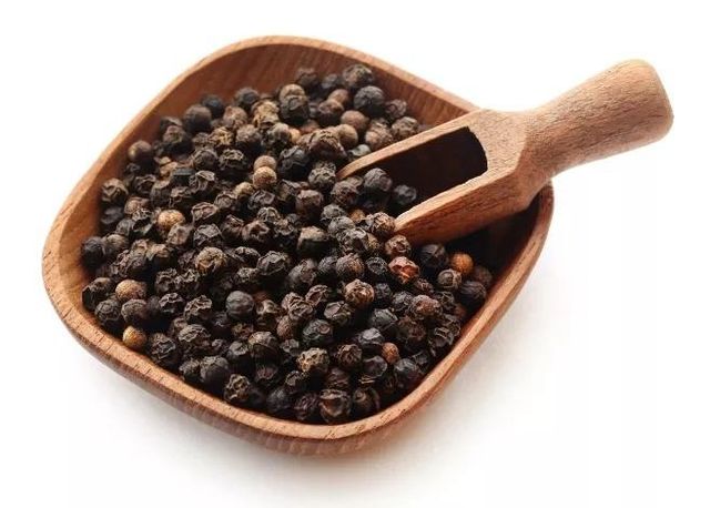 premium black pepper whole for retail packaging high quality peppercorns with attractive appearance strong aroma and rich flavor suitable for supermarkets and food stores - Image 2