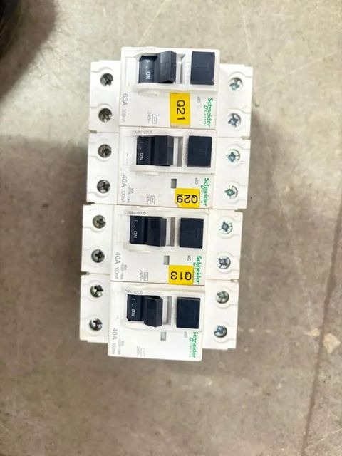 Rccb, 40 A Voltage 220V Frequency 50Hz Phase 220-415v Brand Schneider Alarm Contact No Rated Current 40 A Amp Range 32-40-63 - Image 4