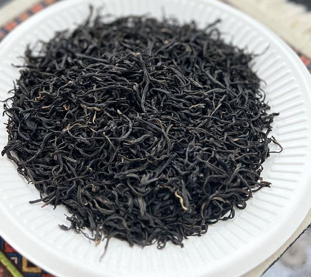 black tea Origin China Features No Artificial Flavors Delivery Form Tea Bag, Tea Leaves Processing Method Traditional Fermentation - Image 1
