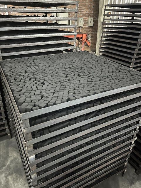 Coconut Shisha Charcoal Briquettes - Image 1