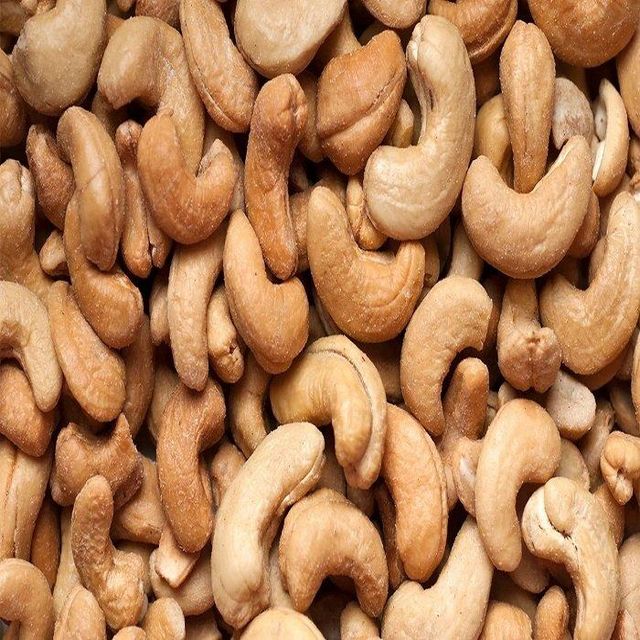 Wholesale Organic Raw Premium Dried Cashew Nuts Low Moisture Content Controlled Processing for Export Market - Image 4