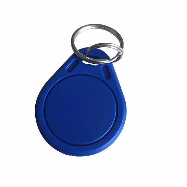 RFID Tag with Keychain 125kHz Frequency 125 KHz Type of Tag RFID Tags Read Distance 0-10 Cm Included Accessory Keyring Operation Frequency 125 - Image 2