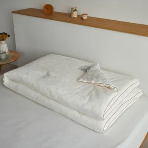 Free Sample Embroidered Sheet Set Light Weight Quilts Multi Color Quilts - Image 4