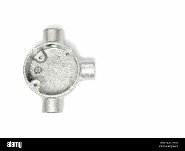 BEC Mild Steel Electrical Conduit Galvanised Junction Box, IP44 - Image 3