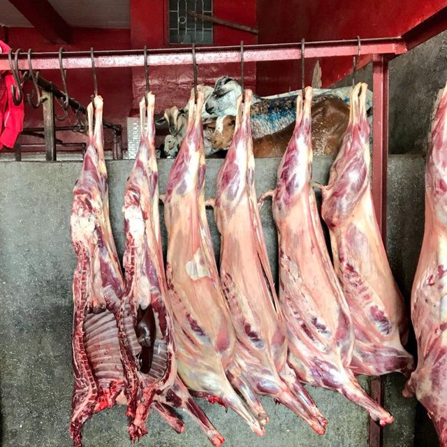 Halal Frozen Goat Meat Whole Goat and Cuts Bulk Supply Safe Fresh Meat Suitable for Restaurants and Supermarkets - Image 3