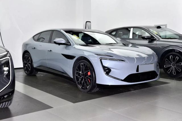 2025 Fast Selling Avatar 12 Electric Car New Energy Vehicles - Image 4