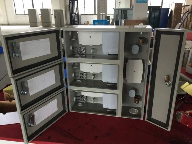 SMC Distribution Box Color Grey Material MS Cable Entry Bottom No Of Doors 2 Doors Connection Type 4 - Image 3