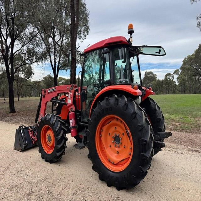 Mini Farm 4WD Wheel Tractor with Kubota Engine & Automatic Diesel Gearbox 1400 Grass Brush Cutter for Shipping - Image 3