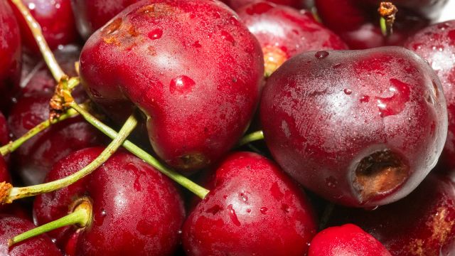 Organic Fresh Cherry Fruit / Red Sweet Cherry High Quality Delicious 100% Natural Best Grade 25kg USA Origin - Image 4