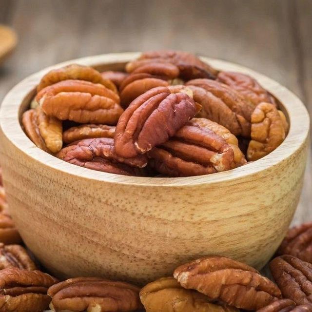 Organic Dried Pecan Nuts Blended Premium Grade Whole Nut Bulk Supply for Food Processing For Sale - Image 2
