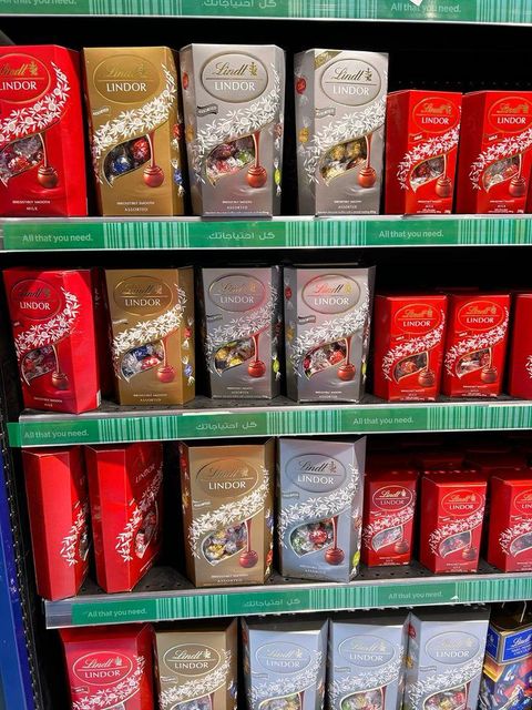 Premium Lindt Chocolate Finest Swiss Taste Rich Smooth Texture Excellent Quality Wholesale Price Gift - Image 1