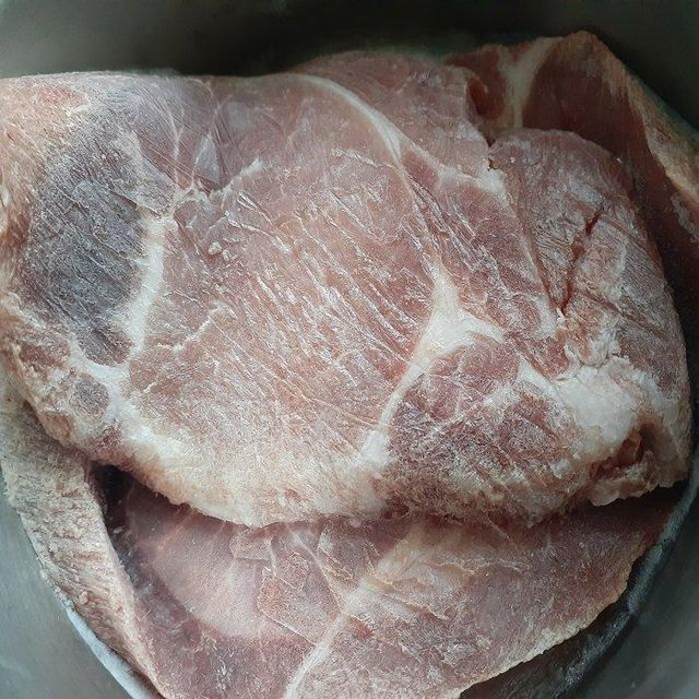 High Quality Frozen Iberico Spanish Pork Premium Ventaglio Rib Cover 390/420g Portioned Meat From - Image 2