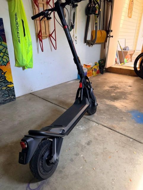 Motorcycles & Scooters - Image 5