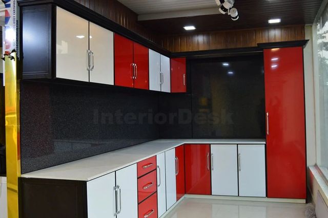 Modern Modular Kitchen Material Metal Appearance Modern Durability Durable Flexibility Flexible Kitchen Design U-Shape Privacy Feature - Image 3