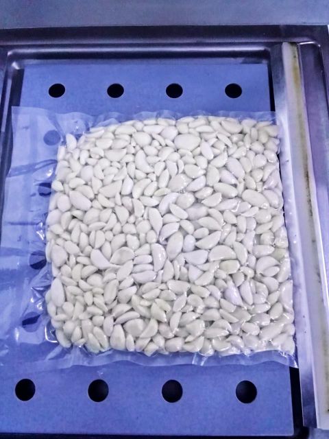 fresh& frozen garlic - Image 1