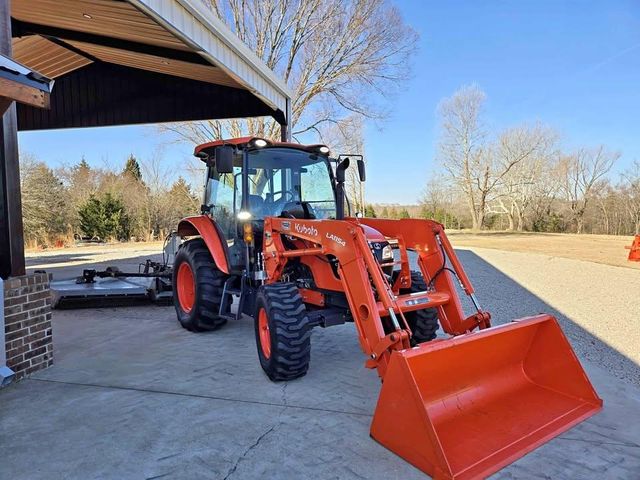 Kubota M4 071 Tractor 70HP Agricultural Farm Tractor with Front Loader and Cabin Diesel Engine For Sale - Image 4