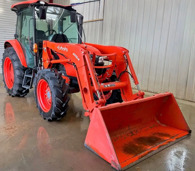 Used Kubota 80HP 4WD Wheeled Tractor – Premium Agricultural Equipment Wholesale Supply 🚜🌾 - Image 4