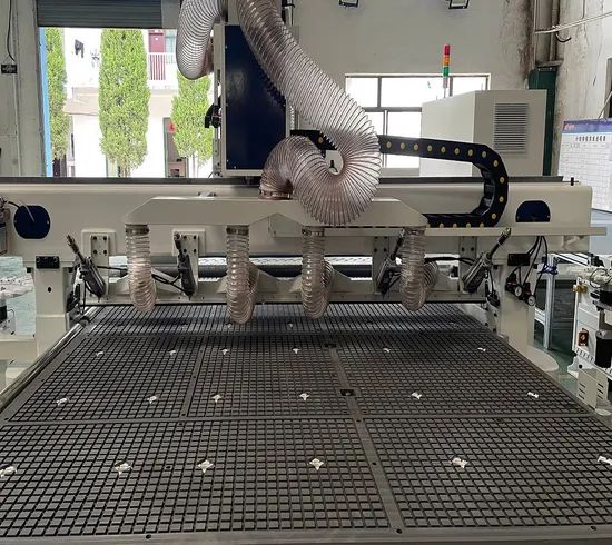 High Efficient Automatic Loading and Unloading CNC Cylinder Engraving Milling Cutting CNC Router - Image 3