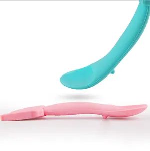 Customized Logo Design Silicone Baby Spoon for Feeding Weight 32g Sizes 15*3cm Model NO. GP-H005 Specification SGS Trademark MINGXIN - Image 3