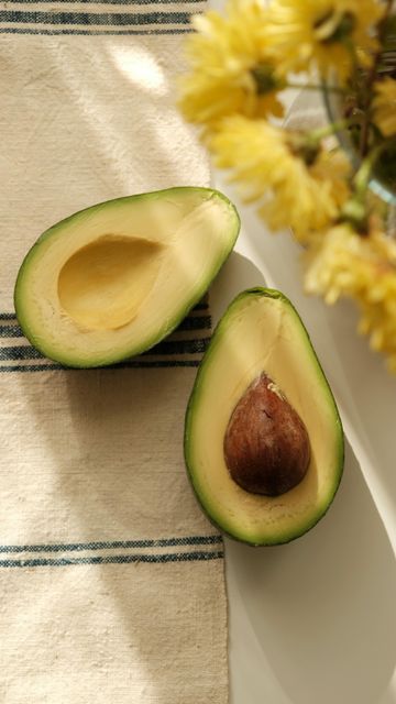Fresh Brazilian Avocado such as, the Hass, Breda, Quintal, Margaria, and Fortuna. - Image 4