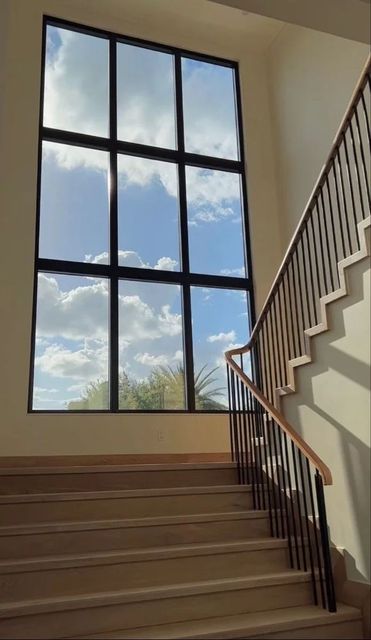 Glass Railing, 12 mm Glass Thickness 12 mm Application Staircase Material Stainless Steel Mounting Type Floor Mounted System Type Baluster / - Image 4