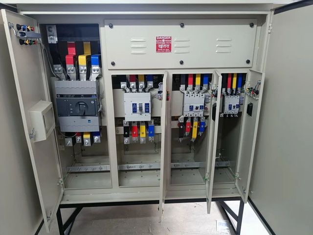 Three Phase Power Control Center Panels Power Distribution Box - Image 2