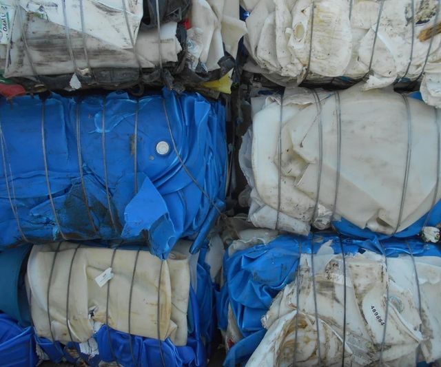 Blue Drum Baled HDPE Scrap High Density Polyethylene Clean Industrial Plastic Ready For Export And Regrind Production - Image 5