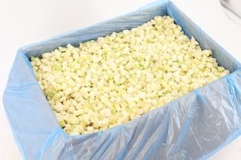 frozen apple cube Packaging box Texture Cubed Manufacturer Uzbekistan Type frozen, cube, slice Color Original Color Preserved - Image 2