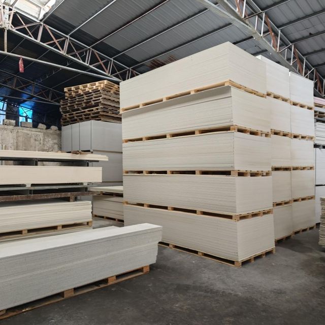 MgO Board | Magnesium Oxide Board 12mm | Fireproof Board Nontoxic Yes Soundproof Yes Lightweight Yes Ecofriendly Yes Packaging Pallet - Image 1