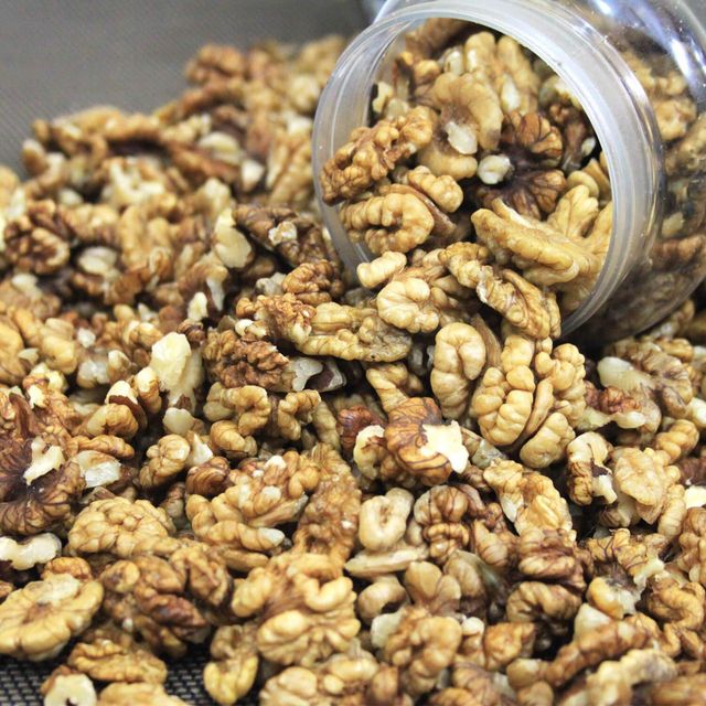 Hot Selling Walnuts Natural Shelled and Unshelled Nuts Premium Quality Healthy Snack for Home and Food Processing - Image 4