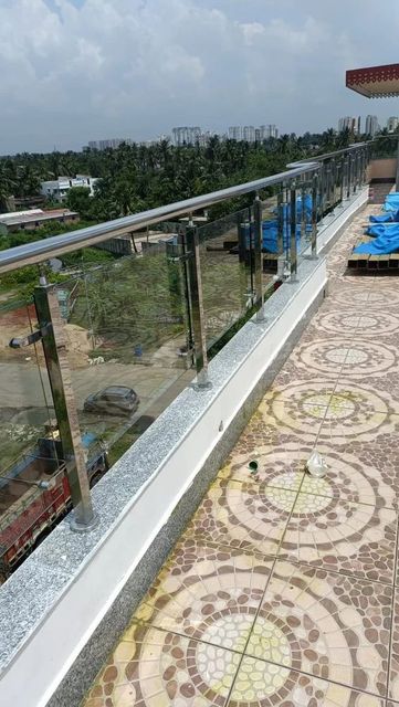 Balcony Stainless Steel Glass Railing Design Bar Position Balcony Thickness 10 Mm, 10 mm Material Stainless Steel Glass Type Tempered - Image 3
